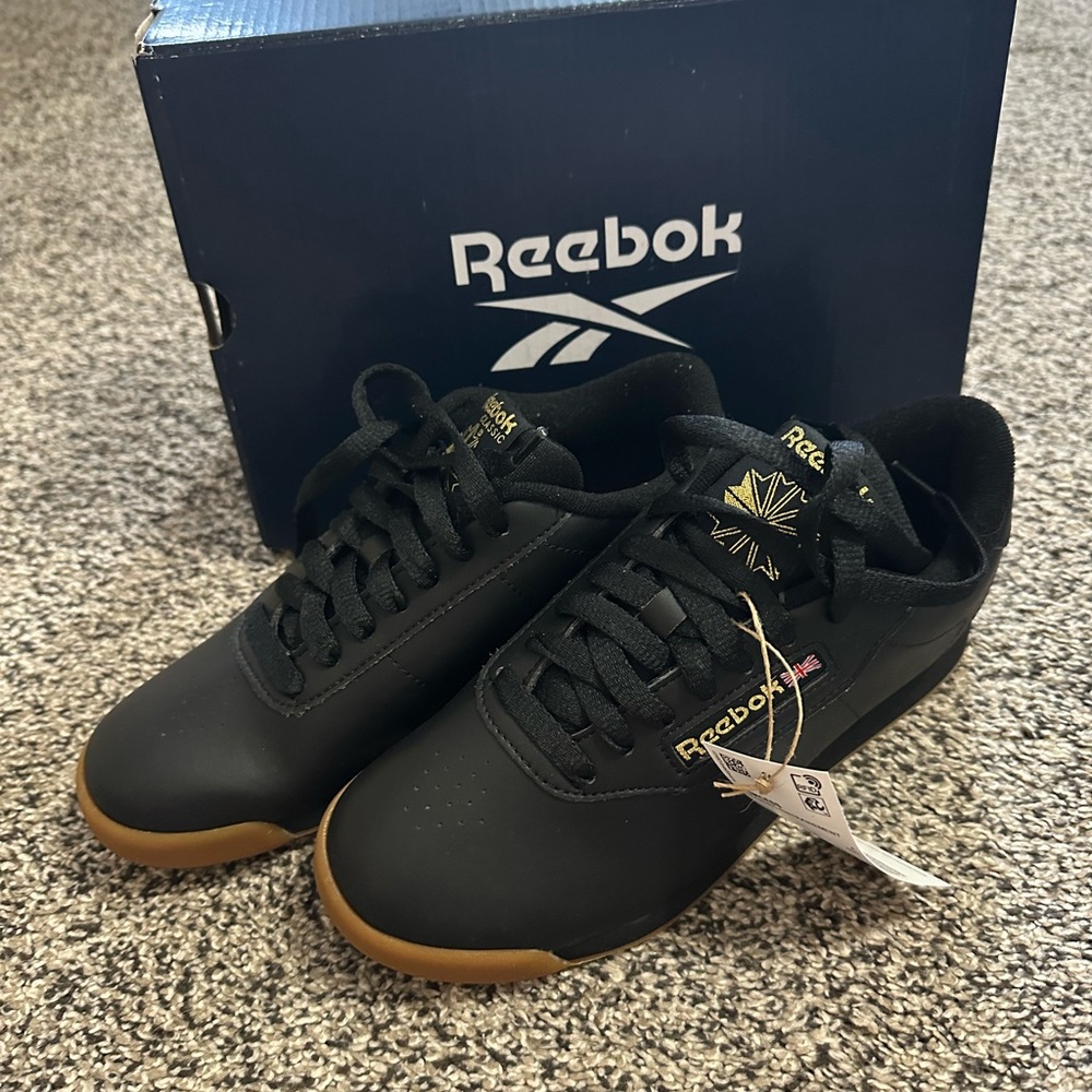 NWT-Reebok Black Princess 6.5 Women’s